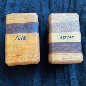 VTG Mid Century Handcrafted Wooden Pepper and Salt Shaker Set!